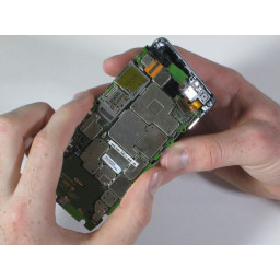 Замена материнской платы Motorola Droid RAZR M